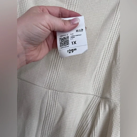 Forever 21+ Plus Size Square Neck Romper - Picture 5 of 8